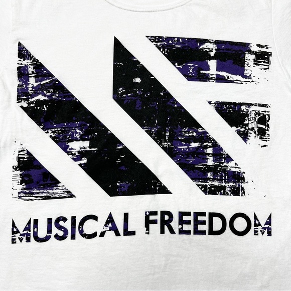 NWOT Musical Freedom Record Label Logo Gildan Graphic T-Shirt Unisex Sz S - Picture 3 of 6